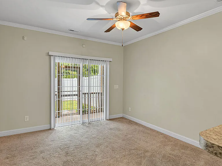412 Glenhaven Ln — Photo 17