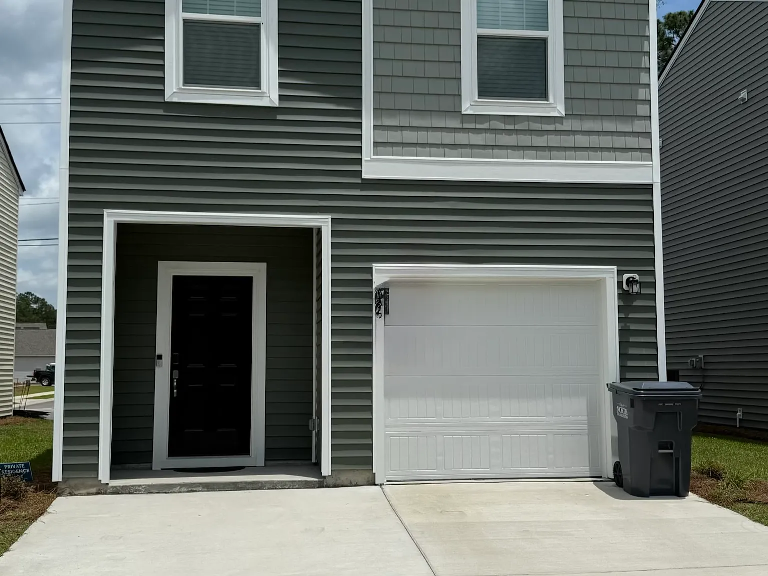 2 bed, 1.5 bath, 1685 sqft, $1,325 — Photo 1