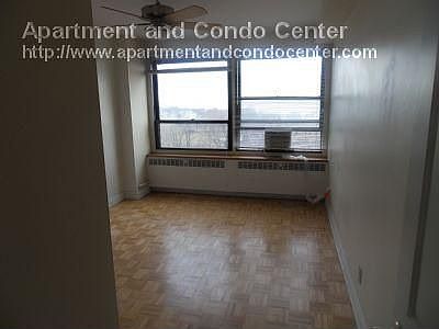 3rd image of 4180 N Marine Dr APT 512