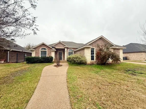 9113 Monarch Dr, Woodway, TX 76712