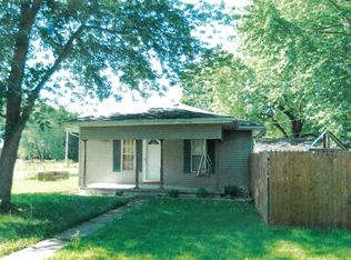 7808 School St, Du Quoin, IL 62832