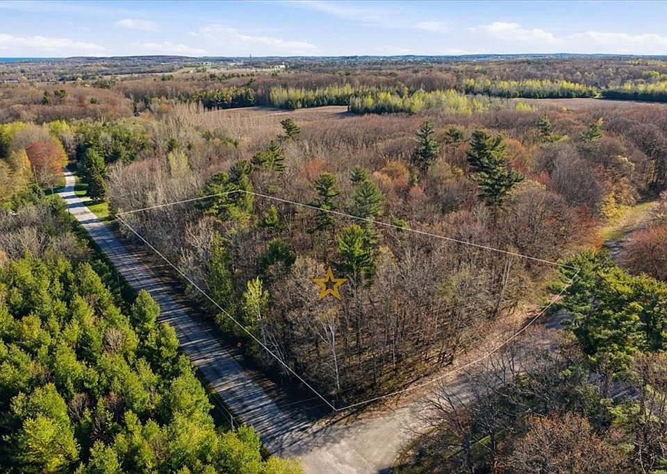 1st image of Circle Rd