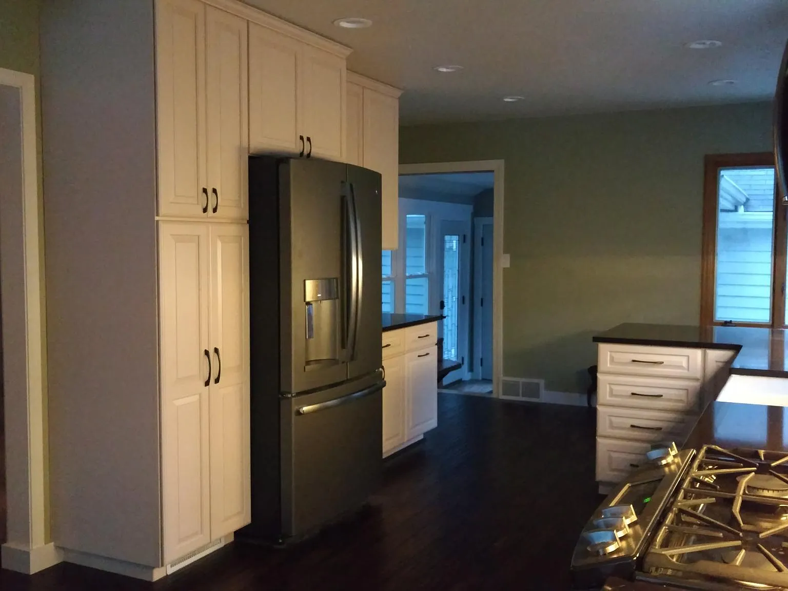 3 bed, 1732 sqft, $2,450 — Photo 2