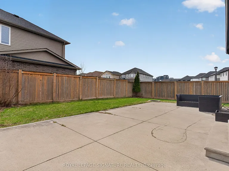 2147 Wateroak Dr — Photo 41