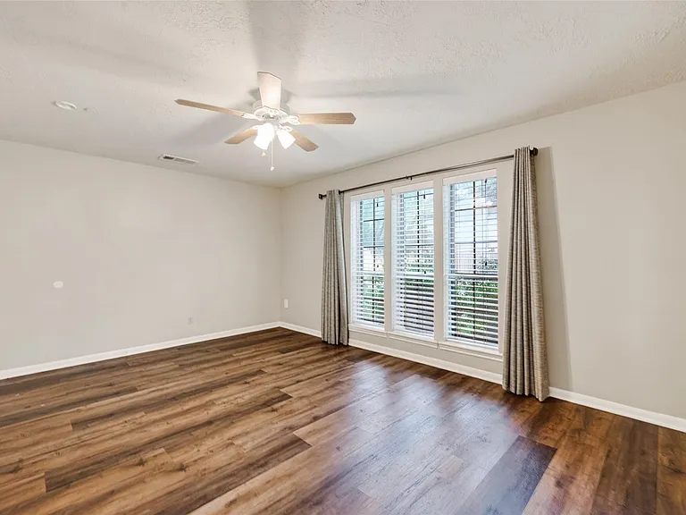 18111 Shireoak Dr — Photo 38