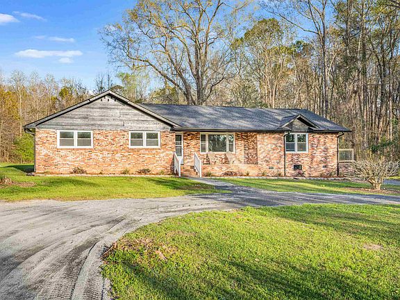 2nd image of 5944 Rose Hill Rd.