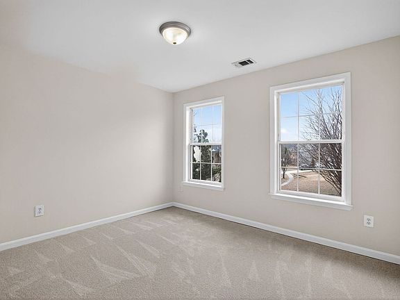 3rd image of 3734 Hastings Ct