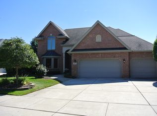 10611 Grandview Dr, Palos Park, IL