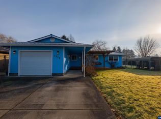 3208 Foxglove St, Lebanon, OR 97355