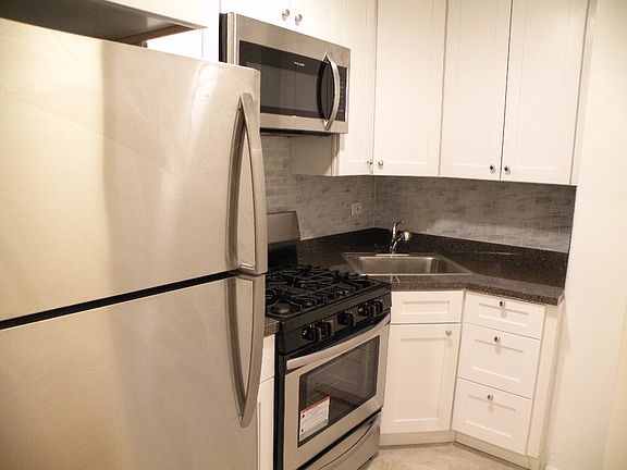 4th image of 6550 Wetherole St APT 2C