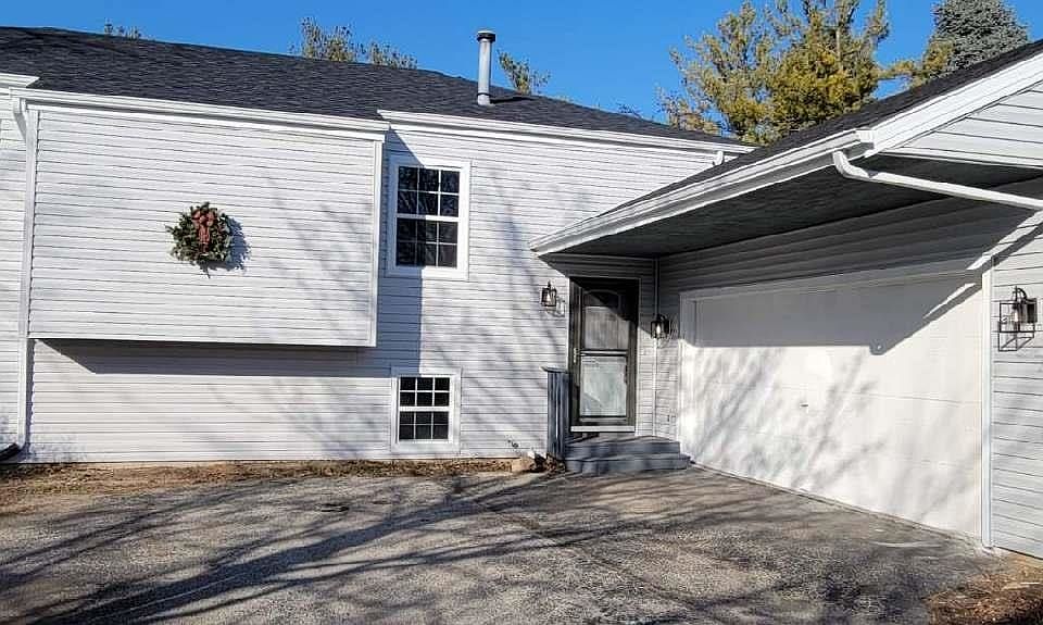 1st image of 5945 Windy Knoll Ct