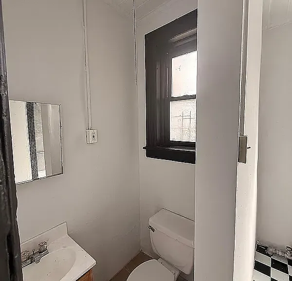 2382 Dean St #13 — Photo 11