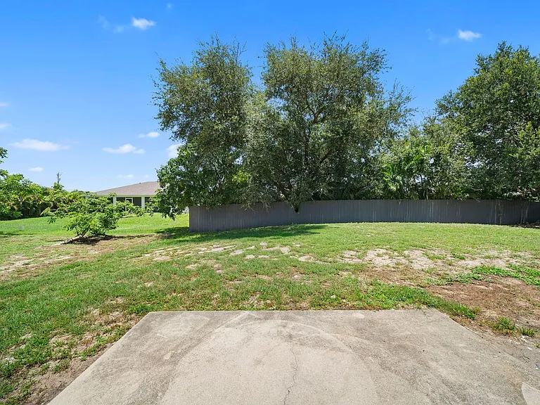 605 Hancock Bridge Pkwy — Photo 22