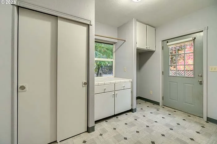 2825 Columbia Blvd — Photo 15