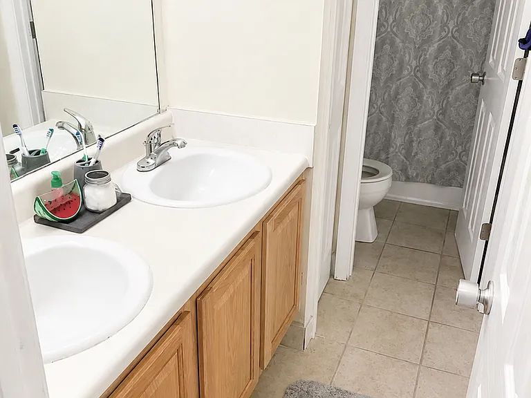 Varsity Management - 1001 S. Forest — Photo 14