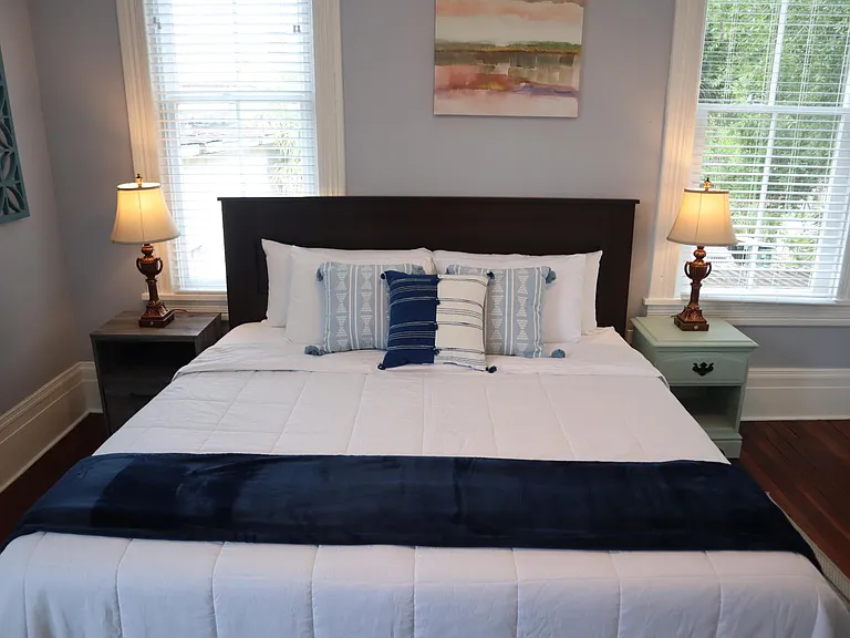 318 W Duffy St #B — Photo 1