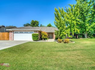 1207 Jenkins Rd, Bakersfield, CA 93314