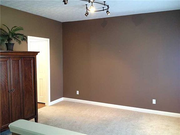 5th image of 1105 Summerway Dr