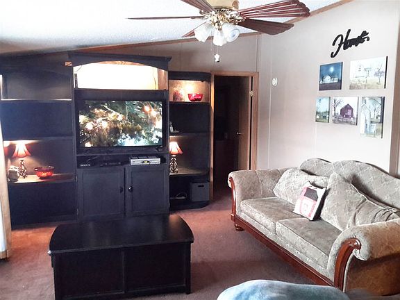 2nd image of 112 Alexander Crossings Dr