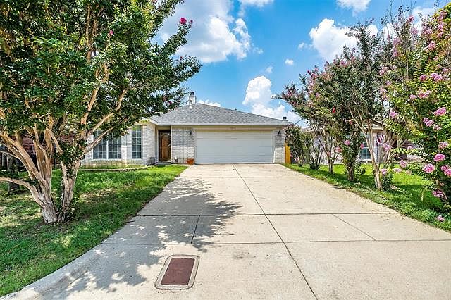 1st image of 10216 Cypress Hills Dr