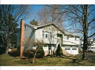 71 Clifford Dr, West Hartford, CT 06107