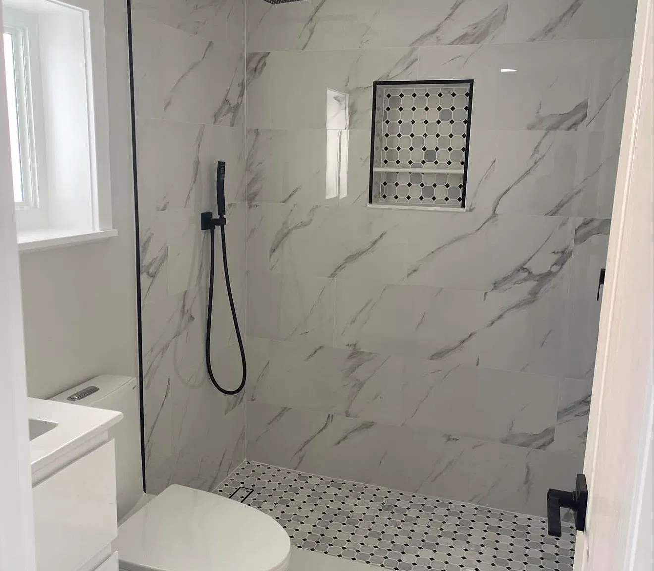 Studio, 450 sqft, $1,100 — Photo 3