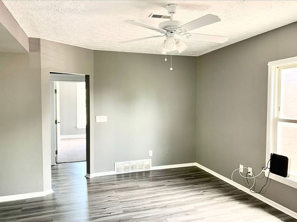 1st image of 446 Washington Ave #Up