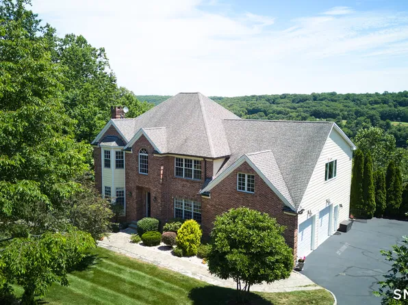 4 Nature Lane, Shelton, CT 06484