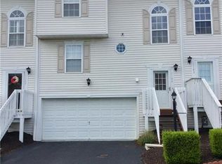 1145 Arrowhead Dr, Washington, PA