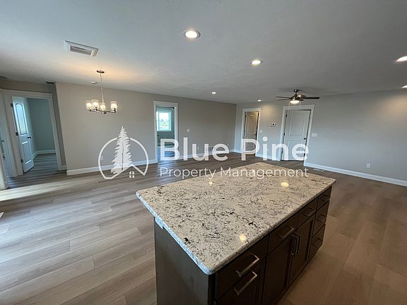 5th image of 6344 Ender Ln Unit 1