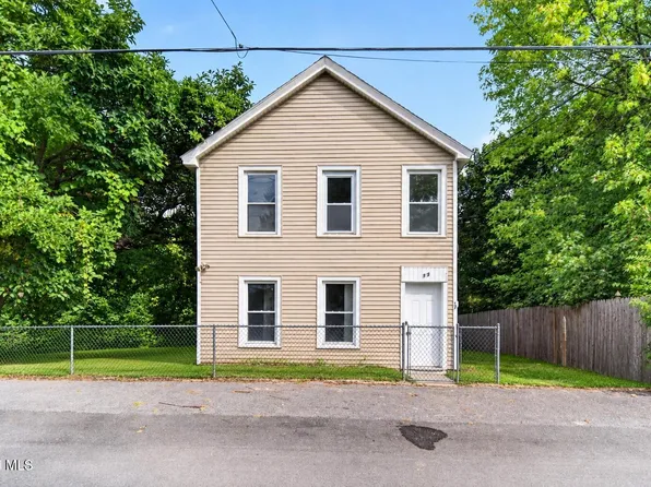17 Glen Avenue, Watervliet, NY 12189