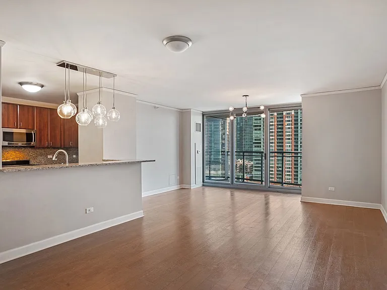450 E Waterside Dr #1102 — Photo 7
