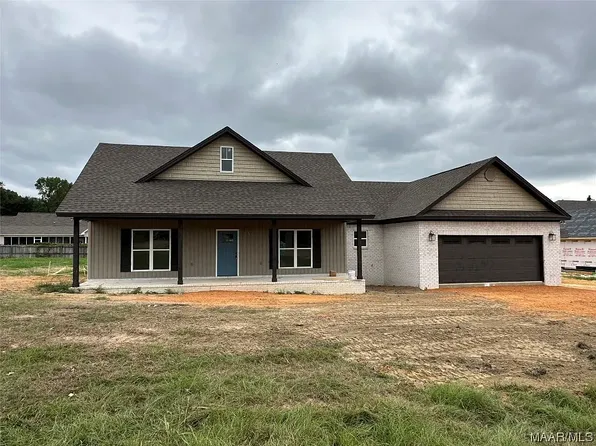 193 Meadowlane Ct, Wetumpka, AL 36092