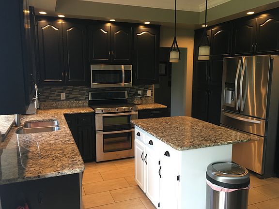 2nd image of 1367 Meadowgreen Ct SE