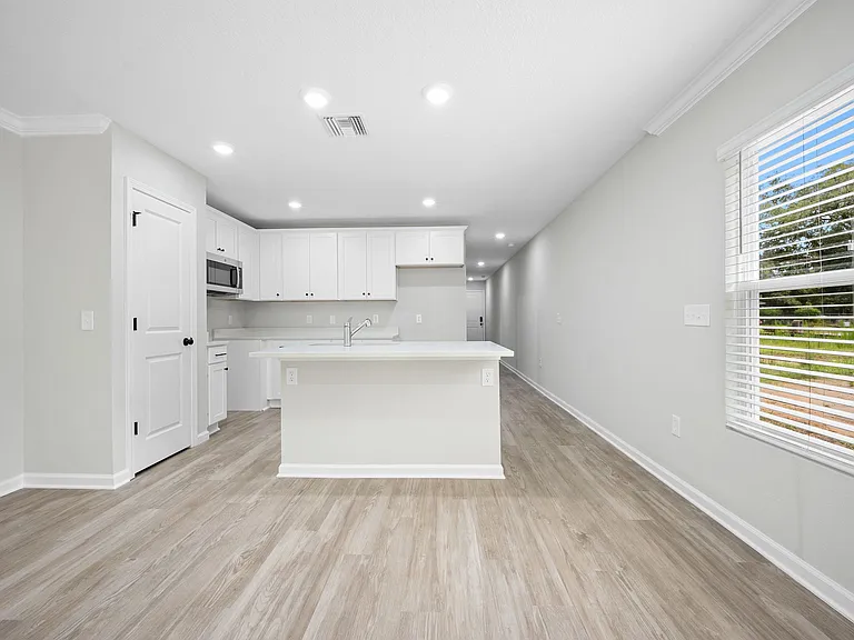 2630 Kohn Rd — Photo 5