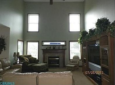 4th image of 1852 Summersweet Cir