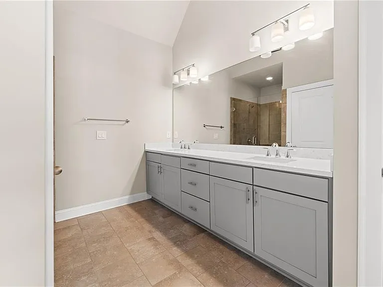 205 Bedford Aly — Photo 26