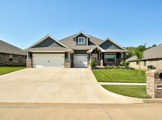 508 Switch Rd, Yukon, OK 73099