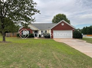 400 Springwatch Ct, Loganville, GA 30052