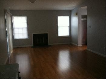1st image of 215 Thalia Station Dr