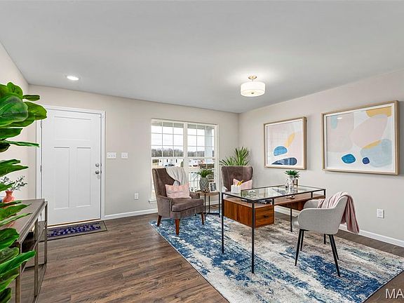 4th image of 117 Day Lily Ln