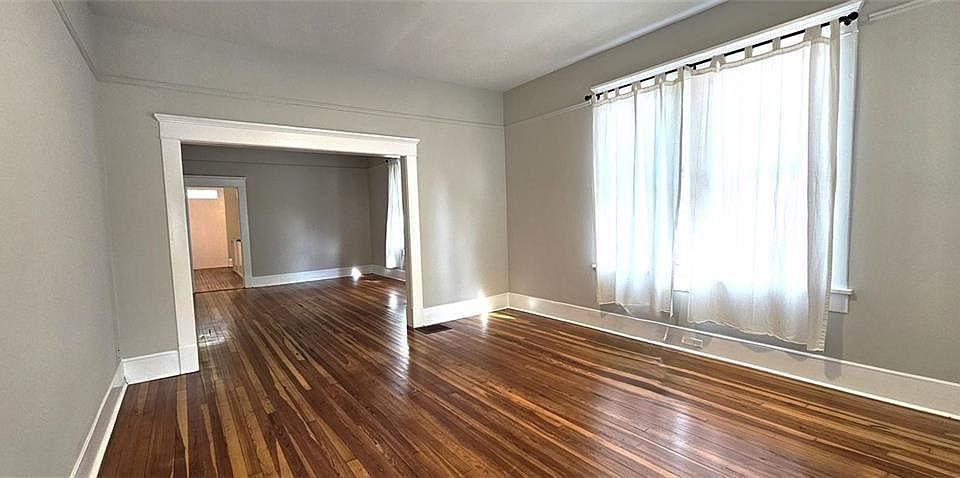1st image of 1047 Ridge Ave