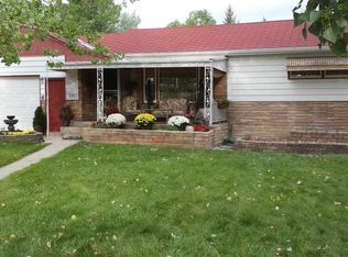 631 S 11th St, Douglas, WY 82633