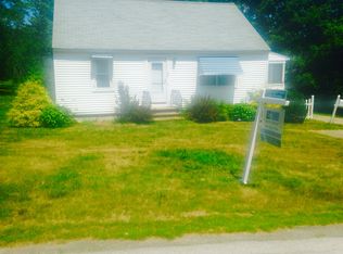 53 Hough St, Dover, NH 03820