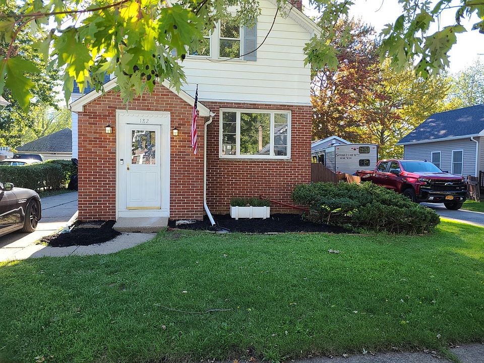 1st image of 182 Franklin St