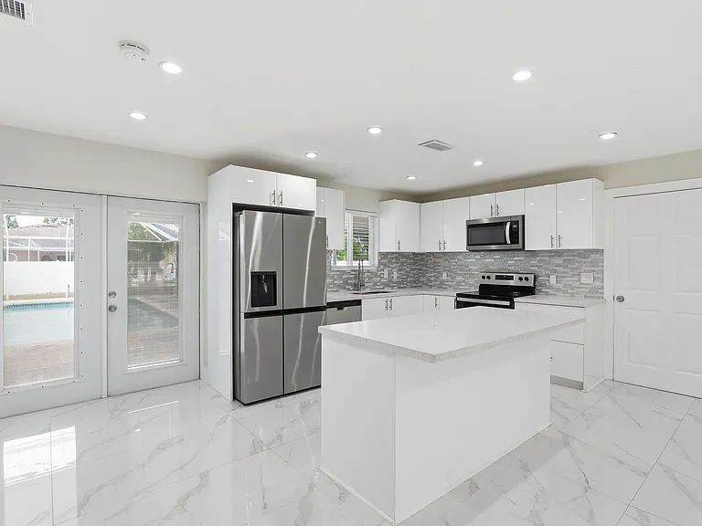 491 Calamondin Ave NW — Photo 5