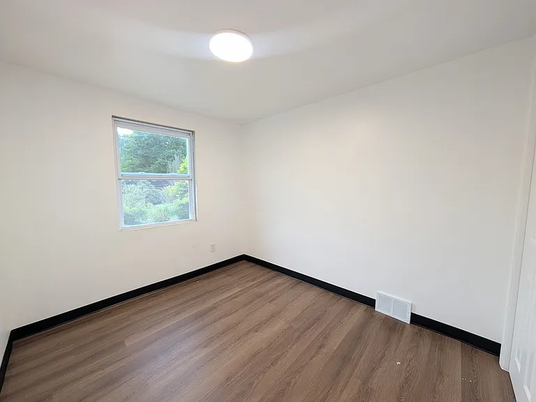 147 Schenley Manor Dr — Photo 9