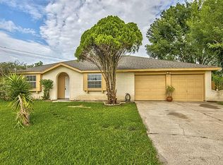 2610 Pilgrims Point Dr, Webster, TX 77598