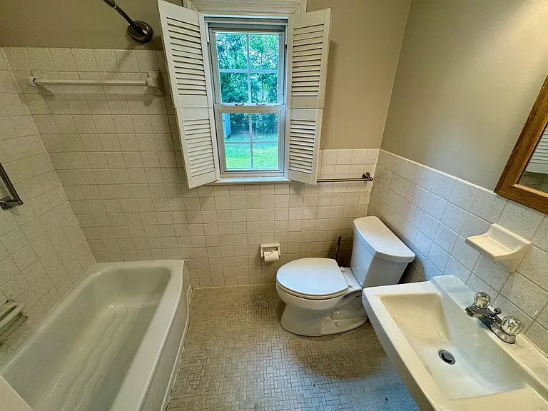 416 Townsend Rd — Photo 17