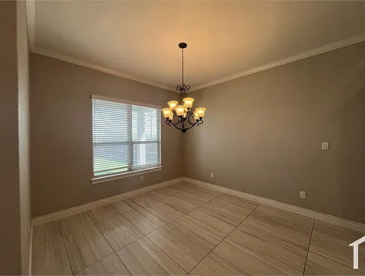 4815 Viewcrest Rd #- — Photo 5